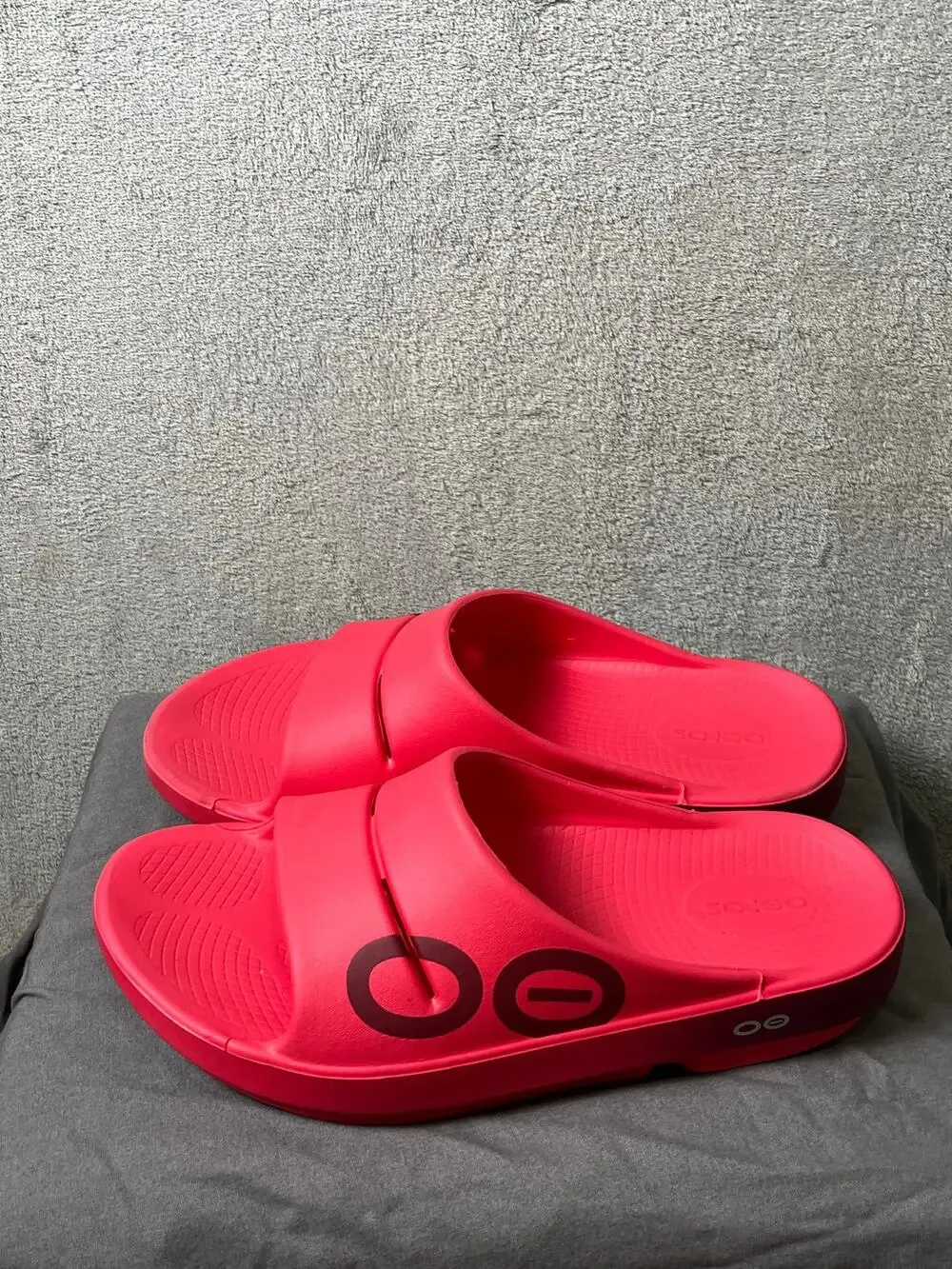 OOFOS OOahh Sport Slide Sandals Razz Fade Recovery Comfort Pink Red Slides 10